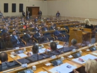 DODIK 'ZAVODI RED': SNSD-ovci u duplim foteljama glumiće dobrotvore?!