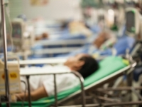 MEDICINSKI PRESEDAN: Mladoj Italijanki izvadili tumor od 70 kilograma