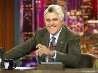 LEGENDARNI AMERIČKI VODITELJ I KOMIČAR DOŽIVIO NESREĆU: 'Plamen od auta mu je zahvatio lijevu stranu lica, ali...' (FOTO, VIDEO)