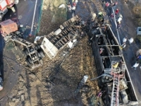 VELIKA TRAGEDIJA NA ISTOKU TURSKE: Najmanje sedam osoba poginulo u autobuskoj nesreći