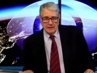 ZASTRAŠUJUĆI POTRES SNIMLJEN U ITALIJANSKOM STUDIJU: Voditelj pokušao ostati hladnokrvan, ali brzo je panično pobjegao (VIDEO)