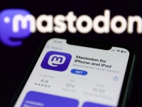 I DOK TRAJE SAGA SA TWITTEROM: Mastodon je osam puta povećao broj korisnika