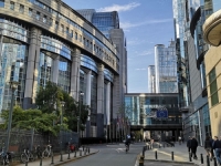 MEĐU NJIMA I BIVŠI ZASTUPNIK U EU: Belgija uhapsila četiri osobe zbog...