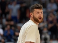 LUDA NOĆ NA NBA PARKETIMA: Jusuf Nurkić solidan u pobjedi 'Portlanda'. Devin Booker sa 58 poena ostvario rekord karijere! (VIDEO)