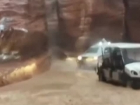 NEVJEROVATNI PRIZORI NA BLISKOM ISTOKU: Petru, drevni grad uklesan u stijeni, pogodile razorne poplave, stotine turista panično bježalo (FOTO, VIDEO)