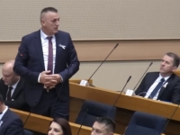 KAKAV PRIMITIVAC: Novi potpredsjednik NSRS-a, i u SO Bratunac pravio skandale