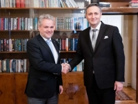 BEĆIROVIĆ - SATTLER: Na sastanku je...