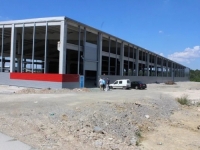 NAPORAN RAD I ZALAGANJE DAJU REZULTATE: Domaća firma gradi veliku fabriku i tržni centar, radnicima digli plate