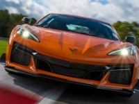 DUGO SU OKLIJEVALI: Chevrolet Corvette postaje SUV