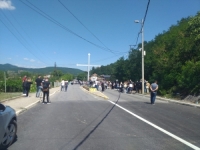 POLICIJA SAOPĆILA:  Ponovo otvoreni granični prelazi Jarinje i Brnjak između Srbije i Kosova