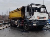 POSLJEDNJE INFORMACIJE SA SJEVERA KOSOVA: Podjele među lokalnim Srbima dovele do paljenja barikada (FOTO)