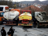 SAD ĆE VUČIĆ PROGLASITI POBJEDU: Na sjeveru Kosova..