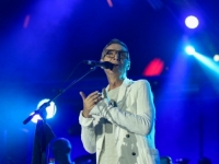 NADLJUDSKOM SNAGOM ODRŽAO POSLJEDNJI NASTUP: Massimo je izašao pred 13.000 ljudi iako je uoči koncerta saznao da je bolestan (VIDEO)