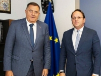 SUMNJAJU U NJEGOVU OBJEKTIVNOST: Europarlamentarci traže istragu protiv komesara EU za proširenje Olivera Varhelyia