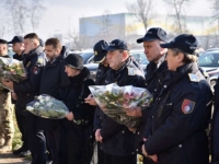 POLOŽENO CVIJEĆE I ODATA POČAST: Obilježena deseta godišnjica ubistva policijskog službenika Muhidina Pivodića