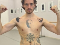 INSPIRACIJA GA KOŠTALA ANGAŽMANA: Italijansko pozorište otkazalo nastup ruskog plesača s Putinovim tetovažama