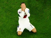 JEDNOSTAVNO NIJE MOGAO SAKRITI EMOCIJE: Ronaldo nakon poraza uplakan napustio teren, kamere sve zabilježile  (VIDEO)