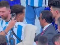 SKUPO, A NE VALJA: Messi izignorisao Nusreta Salt Baea usred slavlja Argentinaca (VIDEO)