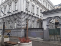 ŠTA BI TEK BILO DA JE TROJKA ZAKLJUČENA: Zbog zaključene četvorke roditelji nastavnici u Sarajevu 'obećali' da će je  progutati mrak