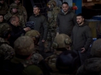 ZELENSKI U NENAJAVLJENOJ POSJETI BAHMUTU: 'Situacija je teška, treba nam moćnije oružje'