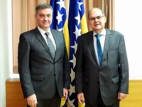 SASTANAK ZVIZDIĆA I SCHMIDTA: Razgovarali o...