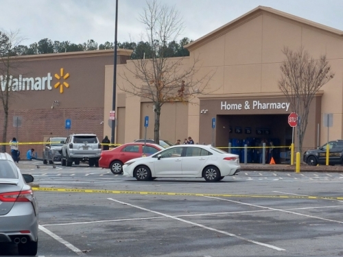 WALMART PONOVO NA UDARU: Pucnjava u supermarketu u SAD-u, ima ranjenih