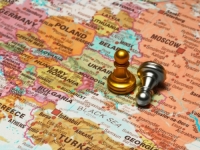 UGLEDNI MAGAZIN 'POLITICO' ANALIZIRA: Slama se Putinova vojna mašinerija - 'Naši generali ne mogu se obučiti'