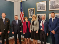 PRVA ZVANIČNA POSJETA: Cvijanović, Komšić i Bećirović u Washingtonu, razgovarali sa članovima Odbora za vanjske poslove Senata SAD (FOTO)