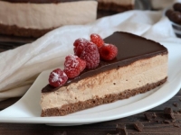 BRZO SE PRIPREMA: Čokoladni cheesecake za danas (VIDEO)