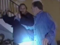 'BACI ČEKIĆ': Objavljena snimka napada na muža Nancy Pelosi (VIDEO)