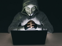 'ANONYMOUSI' PONOVO PRIJETE VUČIĆU: 'Pokrenuta 'operacija Srbija''
