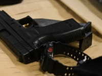 NEVJEROVATNO: Prijeteći lažnim pištoljem opljačkao pet benzinskih i dvije pošte