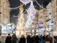 STRAVIČAN ZLOČIN U NOVOGODIŠNJOJ NOĆI: 17-godišnju djevojku u parku u Beču silovala trojica muškaraca