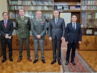 SUSRET S KOMANDANTOM EUFOR-a: Bećirović i general Wessely o sigurnosti, ali i Dodikovom odlikovanju Putina
