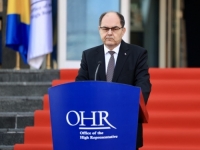 U OHR-u SE PRAVE NAIVNI: 'Zašto rukovodstvo RS odlikuje Vladimira Putina?'