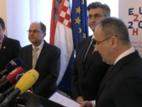 KAKVA BLAMAŽA: Britanski zastupnici pozvali Schmidta da vrati hrvatski orden koji mu je uručen pred dolazak u BiH (VIDEO)