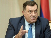 DODIK ZADOVOLJNO TRLJA RUKE: Firma Muehlbauer opet dobila monopol na štampanje ličnih dokumenata