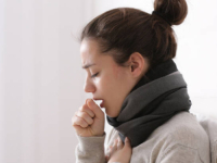 AKO VAS MUČI DUGOTRAJNI KAŠALJ: Doktorica otkriva zašto se javlja i kako olakšati simptome