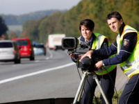 NEVJEROVATNO: Nijemac jurio 300 km/h u suprotnom smjeru, hvatali ga helikopter, 41 policijski auto...