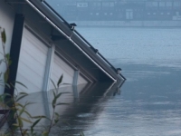 DRAMATIČNA NOĆ U BEOGRADU: Splav počeo da tone, bilo je... (VIDEO)