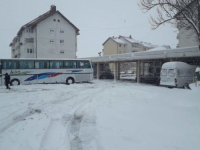 DRAMA NA JUGOSTIOKU DRŽAVE: Nekoliko sela kod Gacka odsječeno, visina snijega i do 70 centimetara