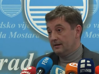 GRADONAČELNIK KORDIĆ UHVAĆEN 'NA DJELU': Ovako izgleda gradilište bazena u Mostaru pet mjeseci nakon početka radova (VIDEO)