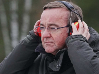 'TO NE DOLAZI U OBZIR': Njemački ministar odbrane o slanju aviona Ukrajini