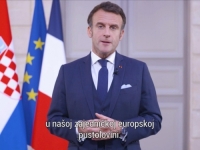 MACRON SE BAŠ POTRUDIO: Pogledajte kako je na hrvatskom jeziku čestitao Hrvatskoj ulazak u eurozonu i Schengen