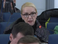 UPALILA SE CRVENA LAMPICA: Prvo obraćanje Sebije Izetbegović u Skupštini KS-a
