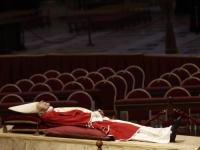 VJERNICI SE OPRAŠTAJU OD BIVŠEG PAPE: Tijelo Benedikta XVI izloženo u Vatikanu