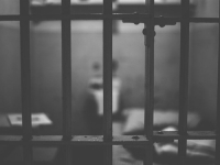 OSUĐEN ZBOG DROGE, ORUŽJA I NAPADA NA POLICAJCE: Dobio 2,5 godine zatvora