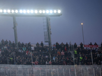 ODVRATNO PONAŠANJE ENGLESKIH HULIGANA: Mokrili u čaše pa gađali navijače Barcelone