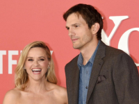 'DRVENI' ASHTON KUTCHER: Glumac objasnio zašto nije zagrlio Reese na premijeri romantične komedije (FOTO)