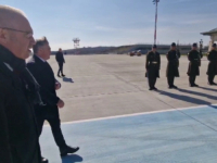 'MERHABA ASKERI': Pogledajte kako je protekao dolazak Komšića na istanbulski aerodrom (VIDEO)